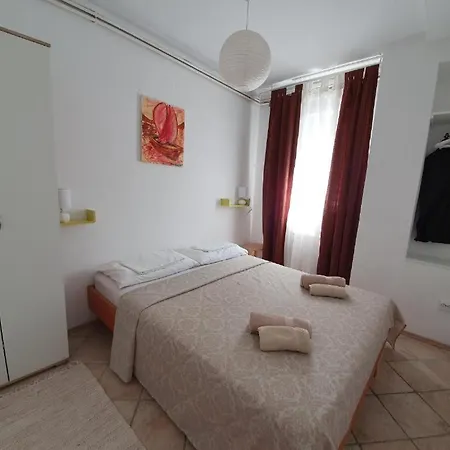 Family Apartments Jimmy - City Center Pag Town Room photo